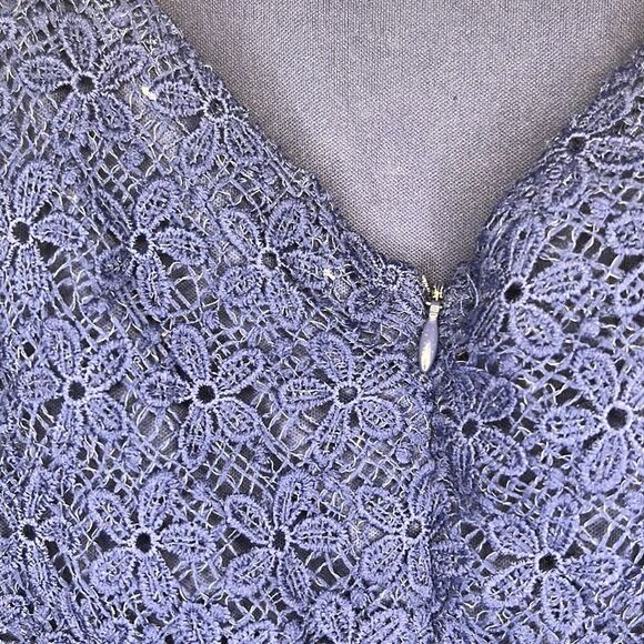 Women’s Mi ami navy blue lace open back shorts and short sleeved romper size xxs - Picture 5 of 6